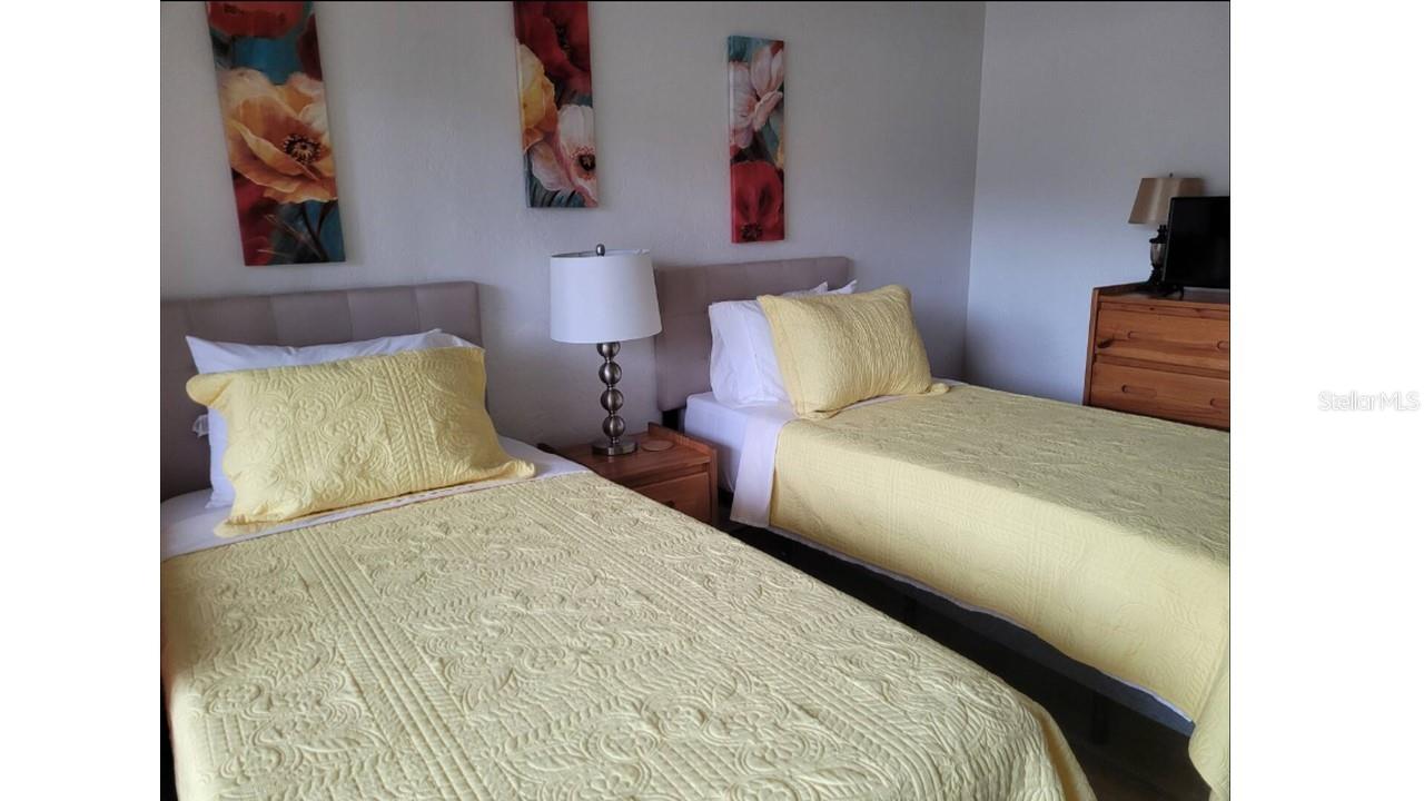 GRENELEFE CAMELOT CONDO PH 03 - Residential