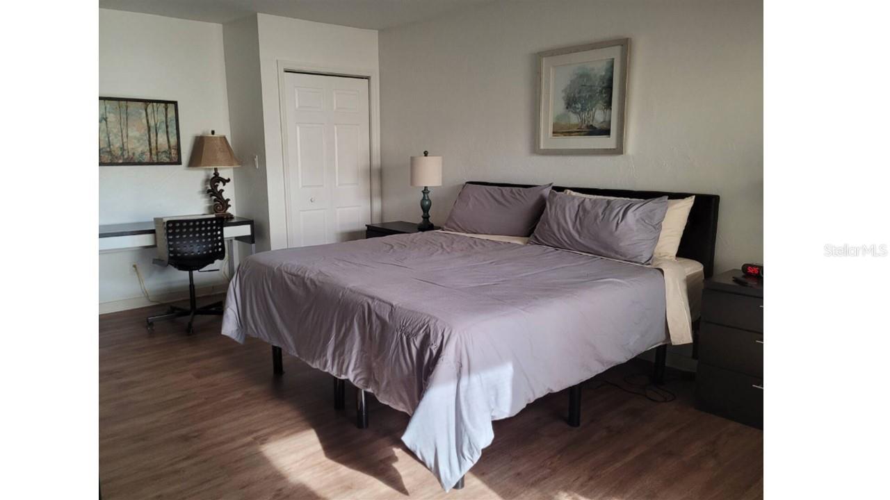 GRENELEFE CAMELOT CONDO PH 03 - Residential