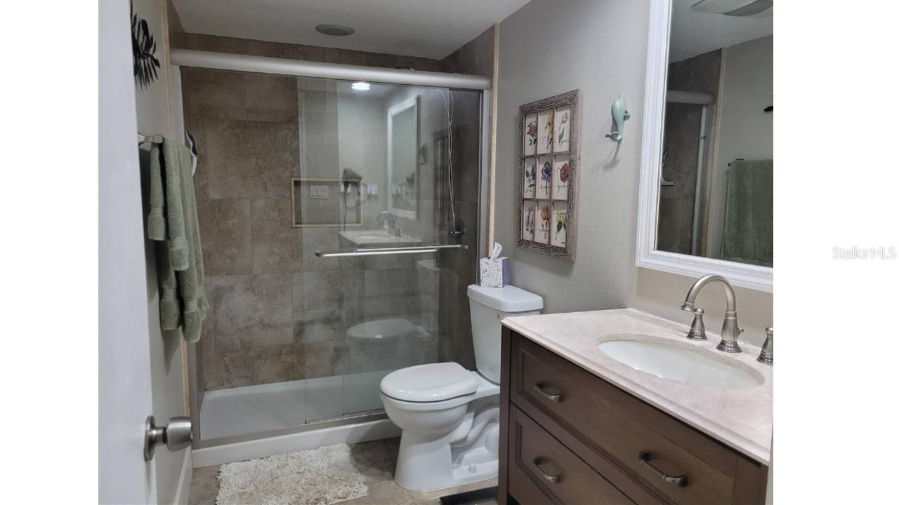 GRENELEFE CAMELOT CONDO PH 03 - Residential