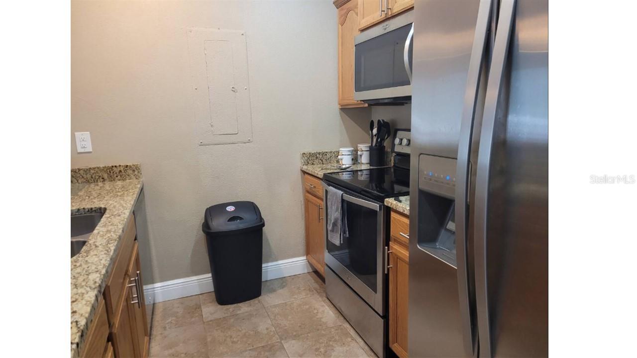 GRENELEFE CAMELOT CONDO PH 03 - Residential