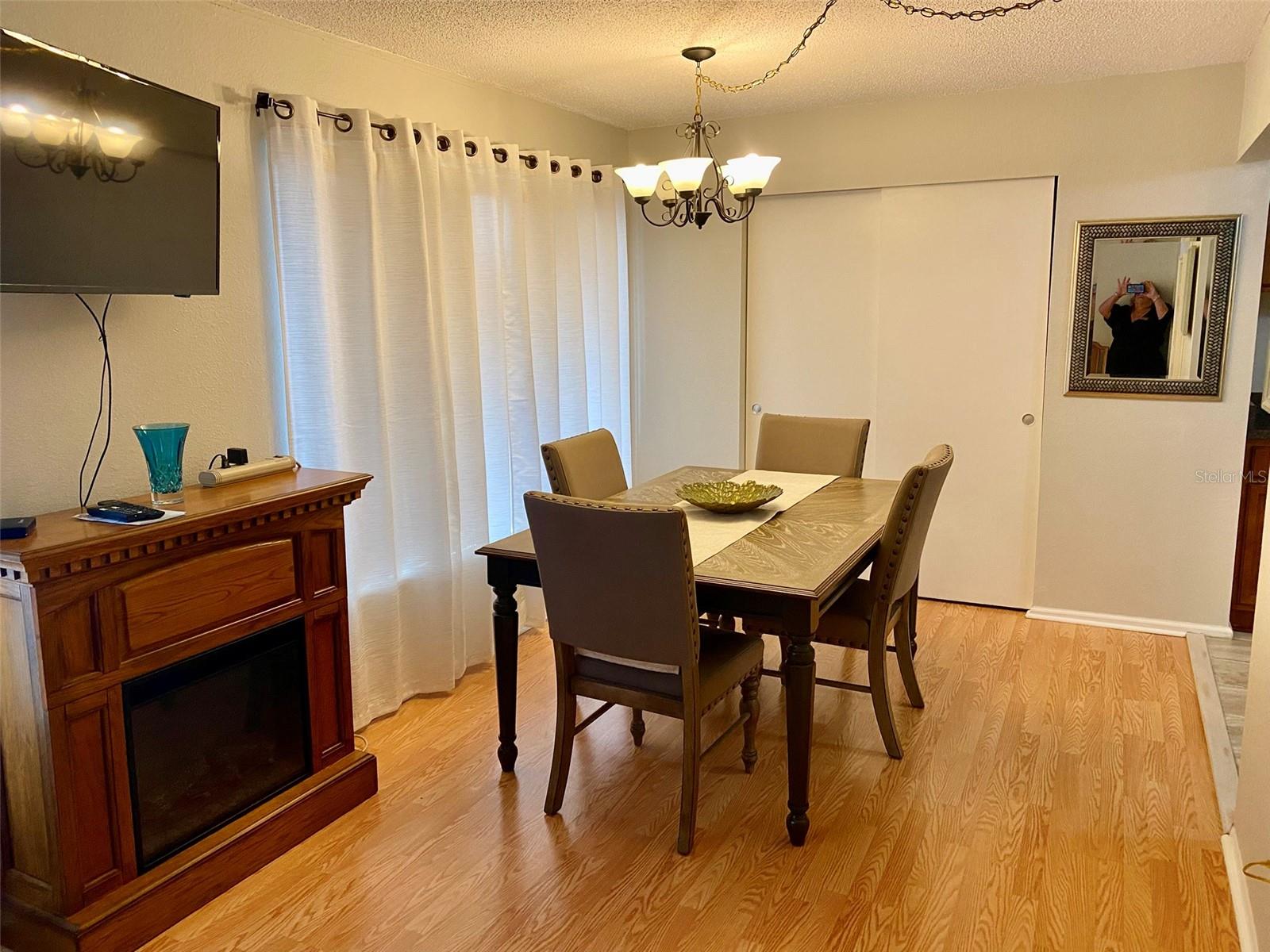 ON TOP OF THE WORLD - Residential