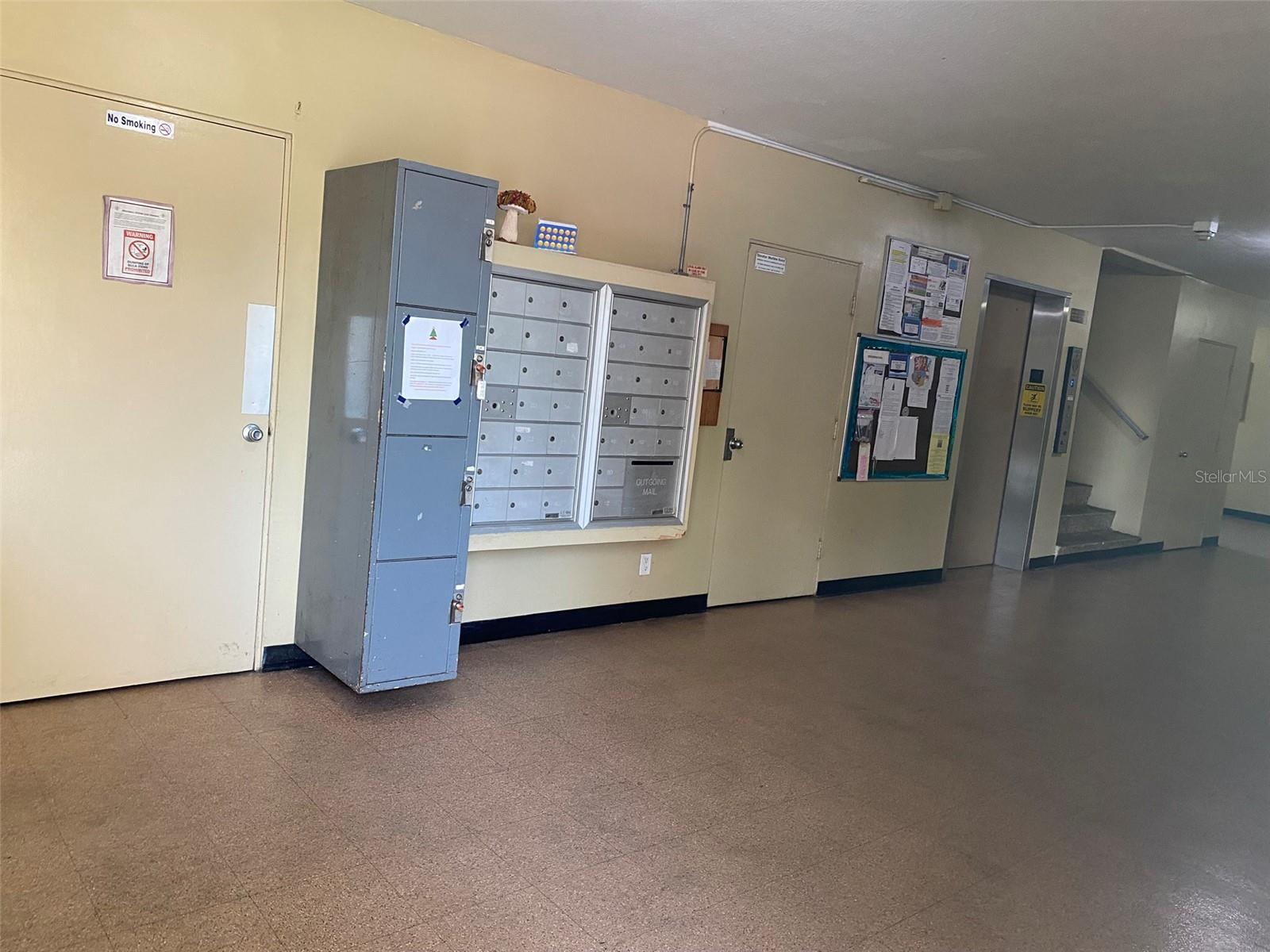 ON TOP OF THE WORLD - Residential