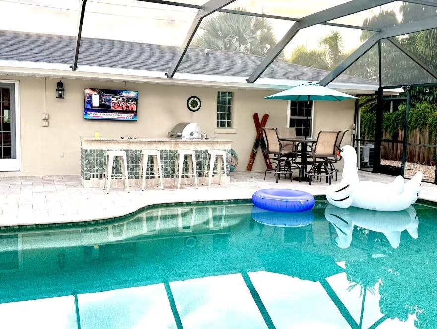 PINE SHORES ESTATE 4TH SEC - Residential Lease