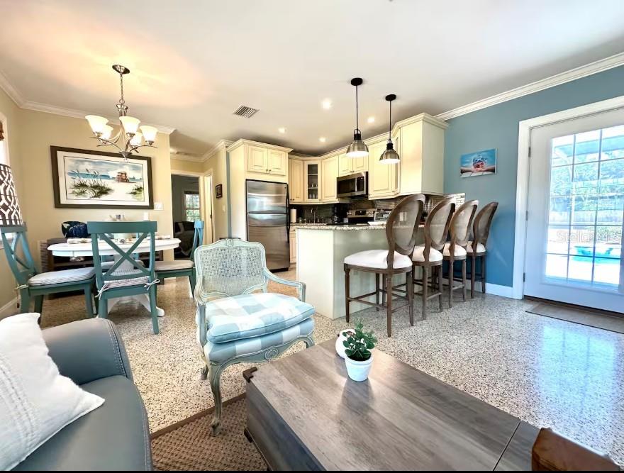 PINE SHORES ESTATE 4TH SEC - Residential Lease