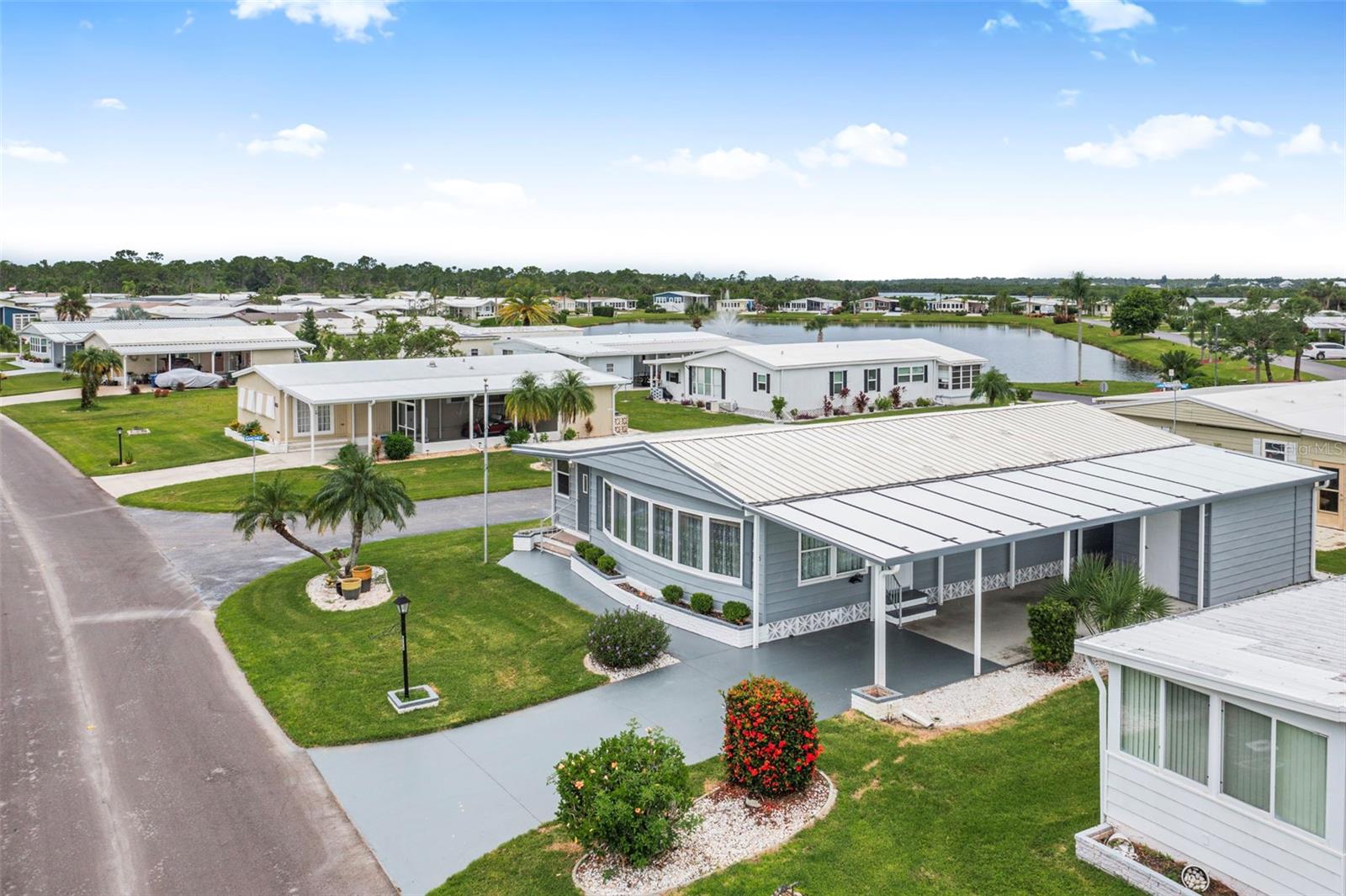LA CASA MHP CO-OP - Residential