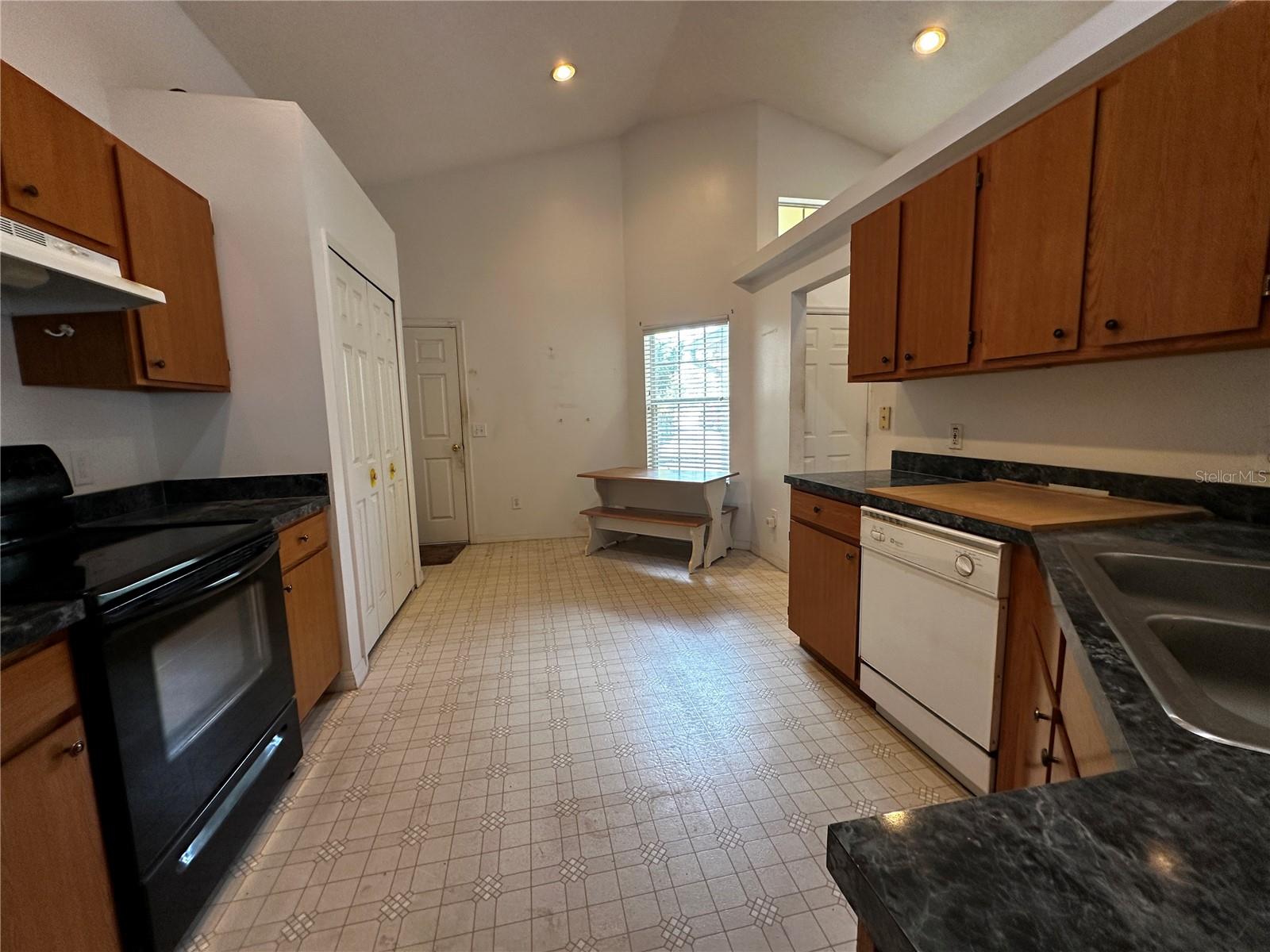 EAGLERIDGE PH III SUB - Residential