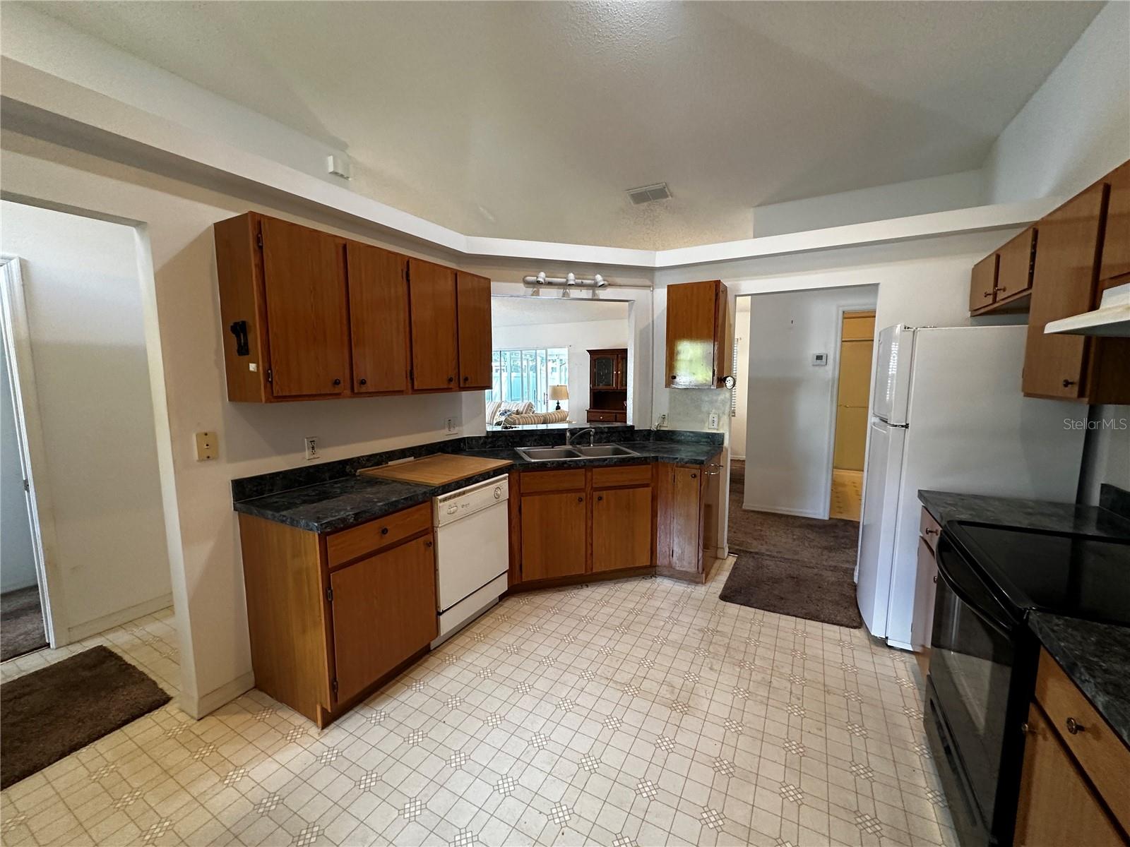 EAGLERIDGE PH III SUB - Residential