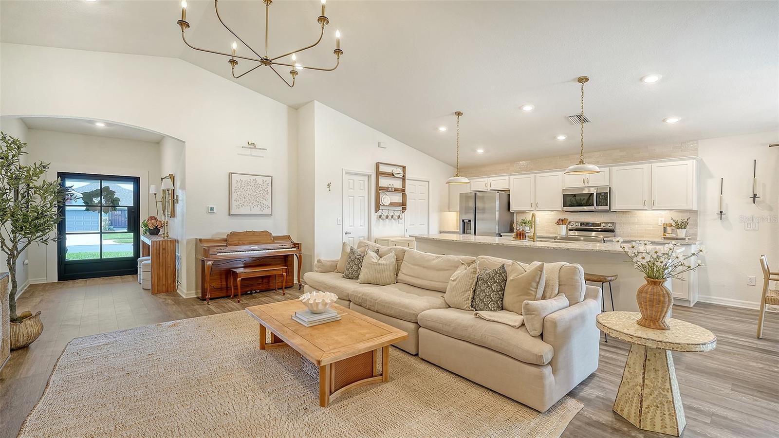 AVIARY AT RUTLAND RANCH PH 1A & 1B - Residential