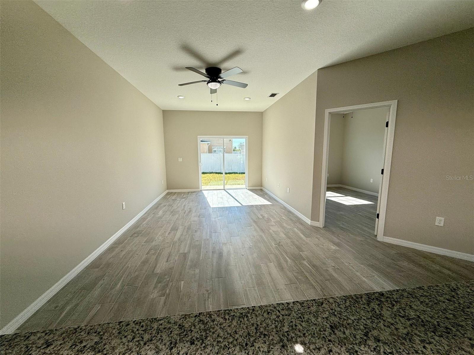 POINCIANA SUBDIVISION NBRHD 3 VIL 3 - Residential Lease