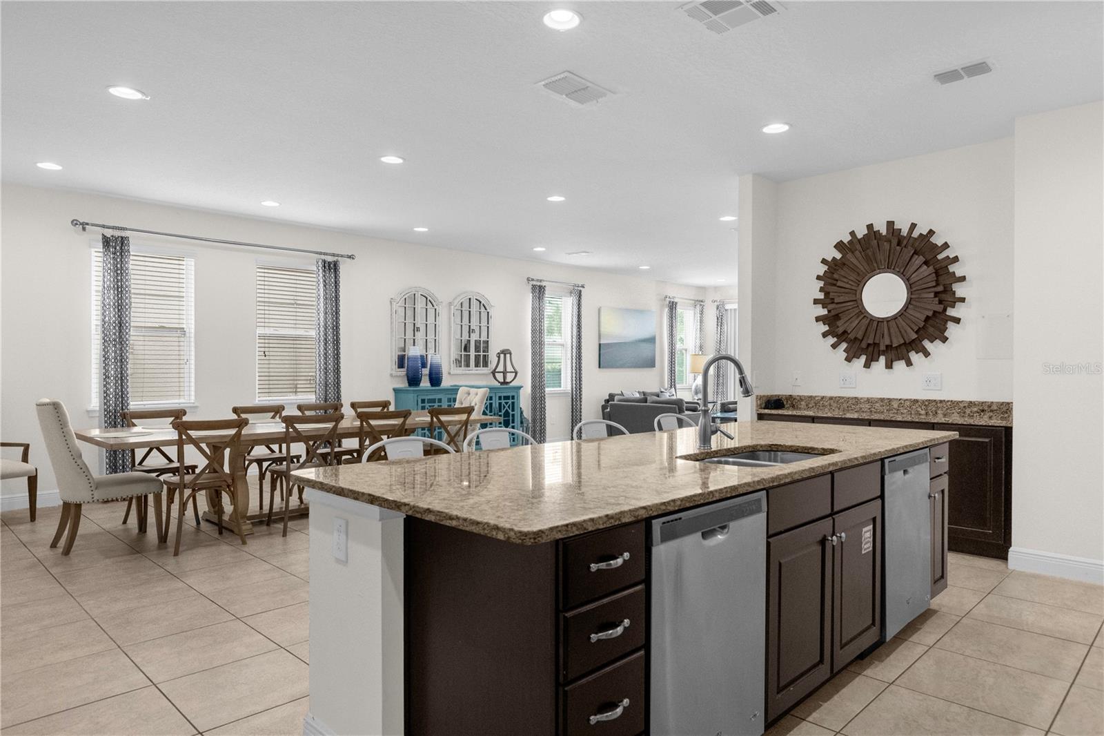 REUNION WEST PH 1 WEST & AMENT CTR RPLT - Residential