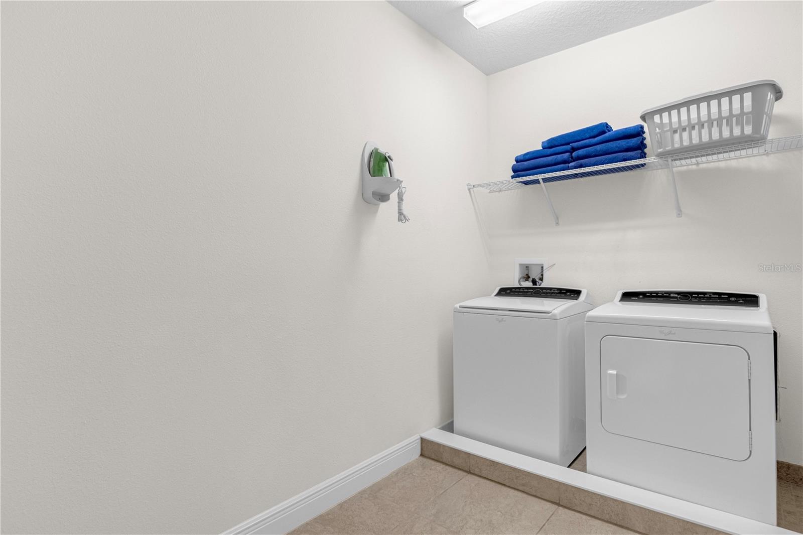 REUNION WEST PH 1 WEST & AMENT CTR RPLT - Residential