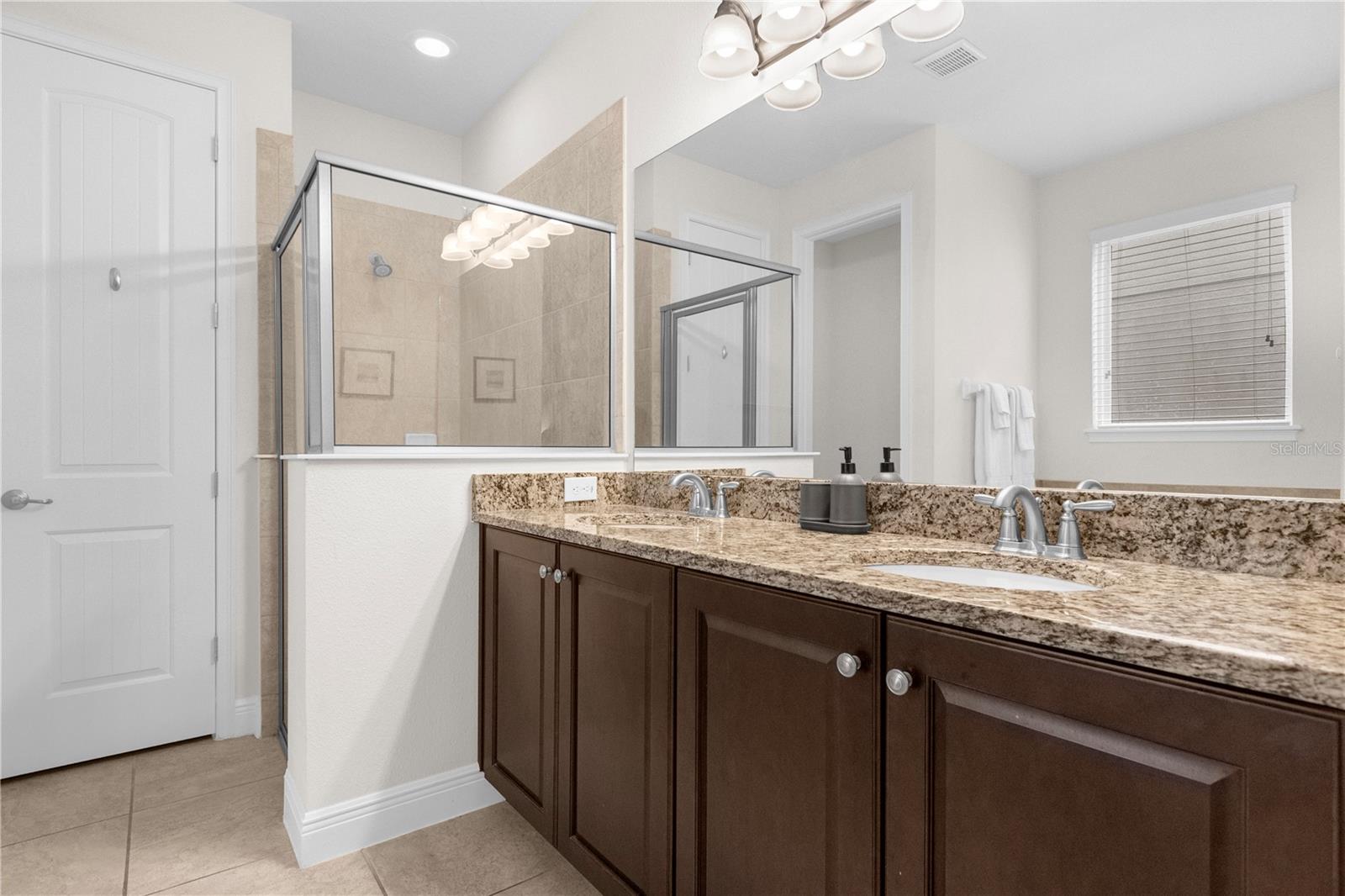 REUNION WEST PH 1 WEST & AMENT CTR RPLT - Residential