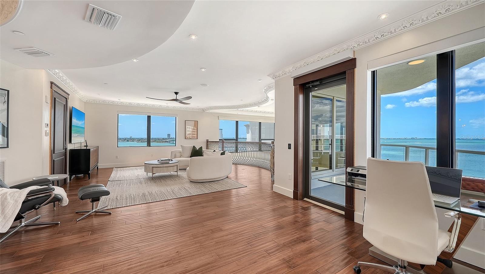 VISTA BAY POINT - Residential