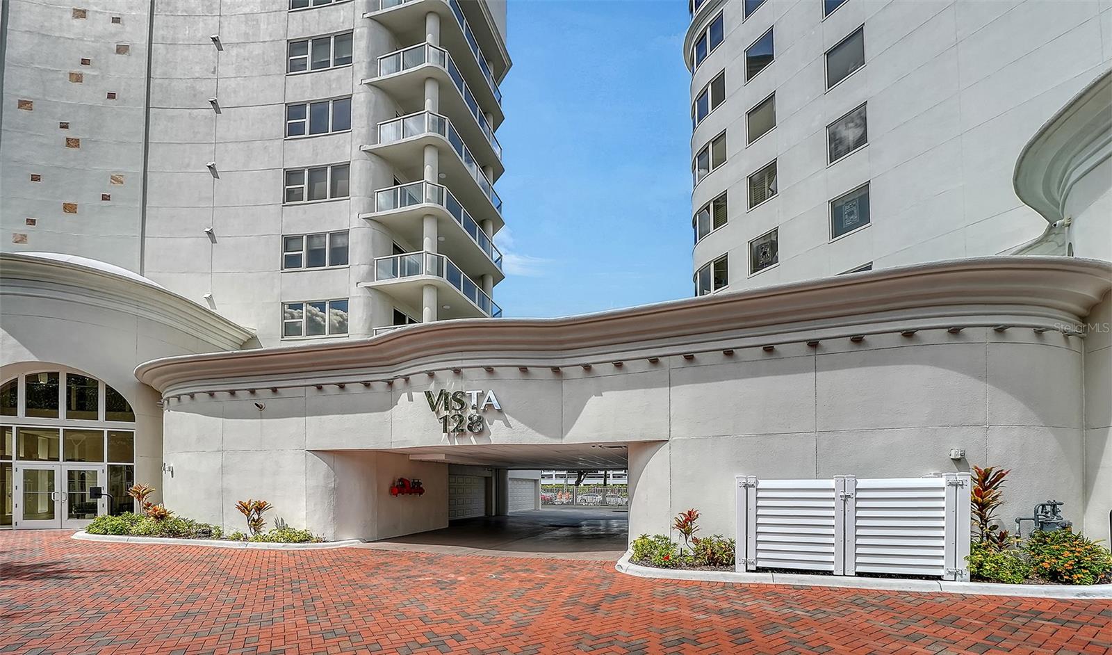 VISTA BAY POINT - Residential