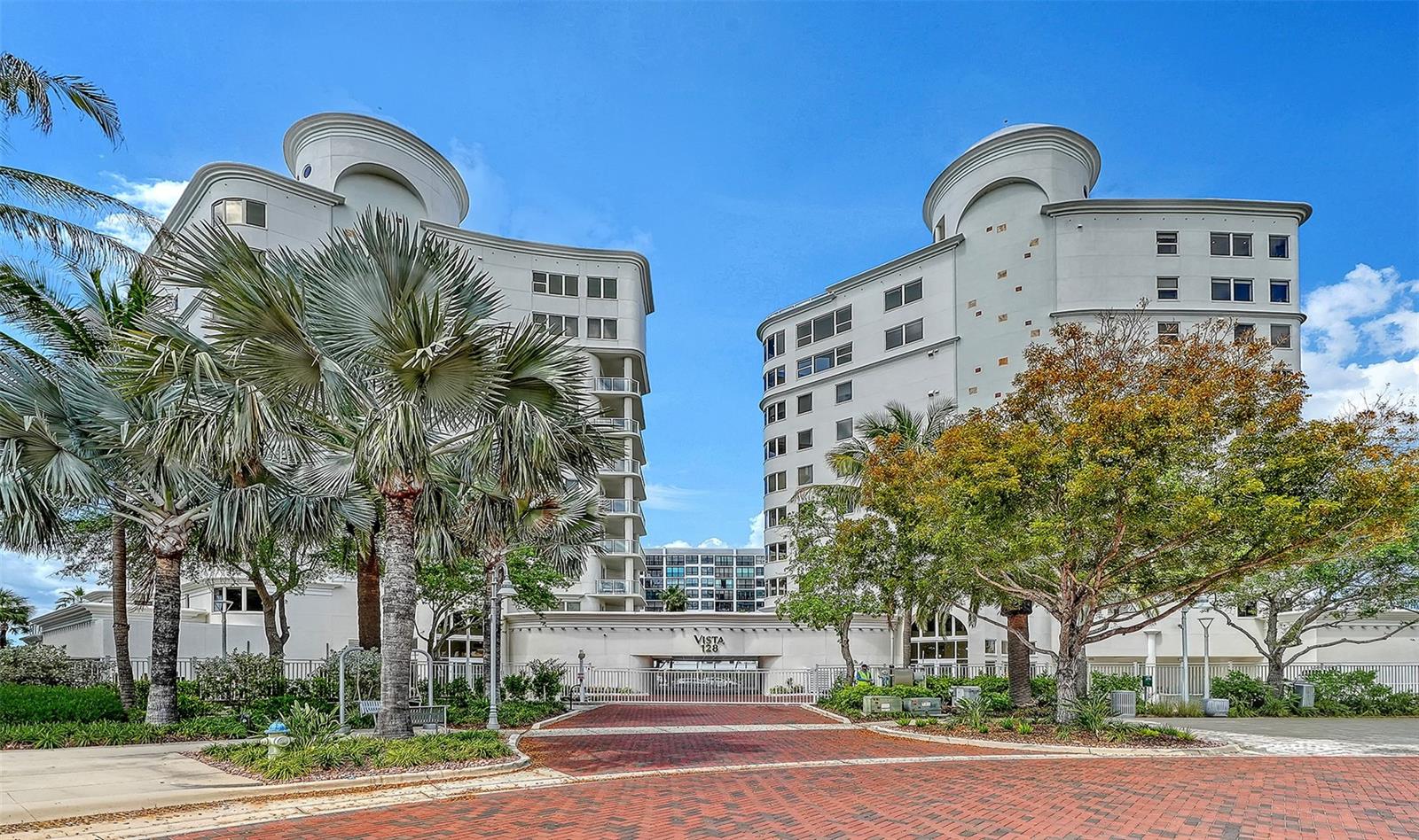 VISTA BAY POINT - Residential