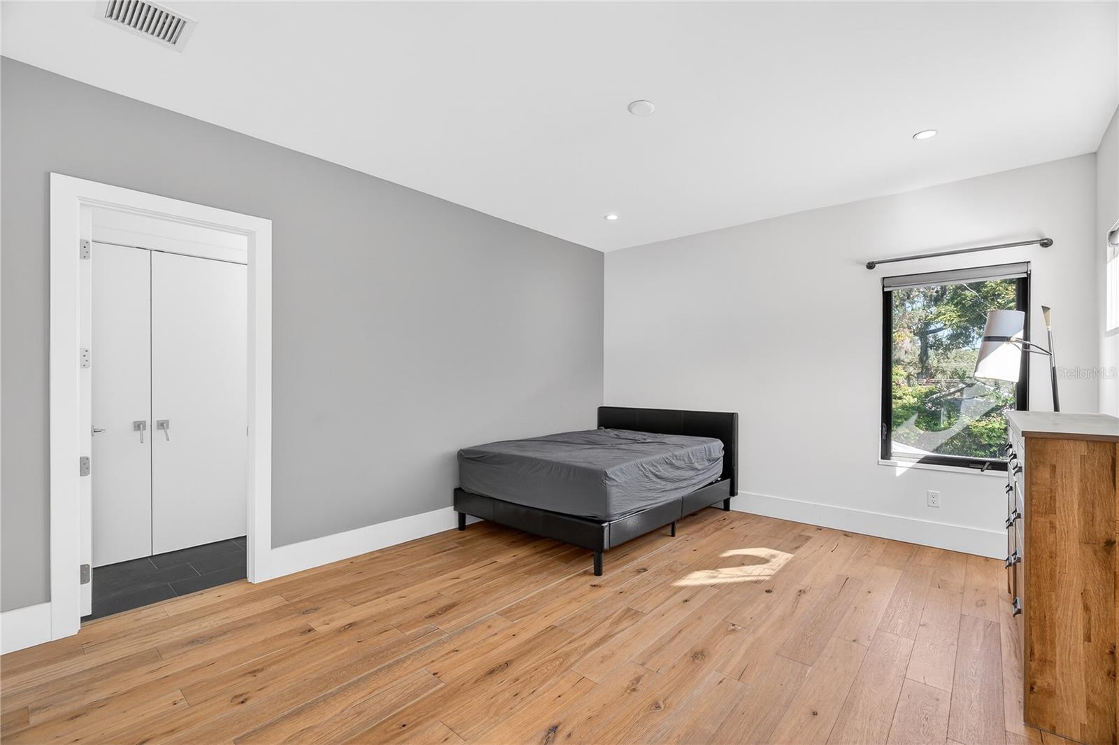 CLOUSERS SUB - Residential