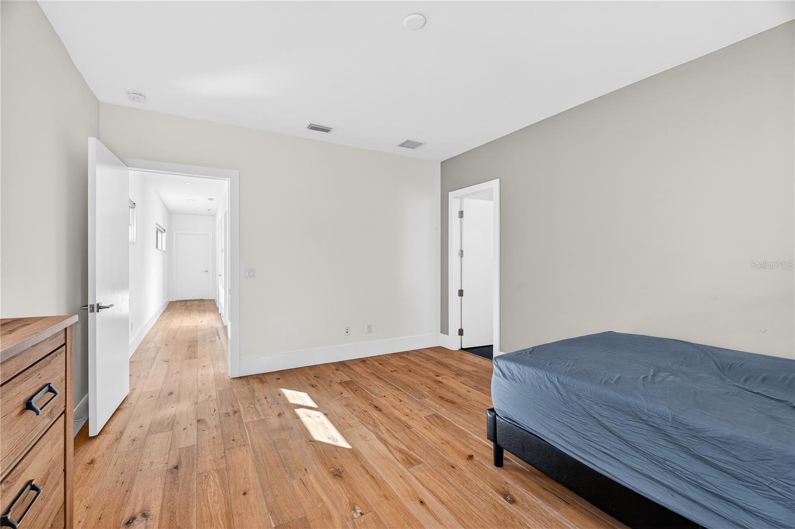 CLOUSERS SUB - Residential