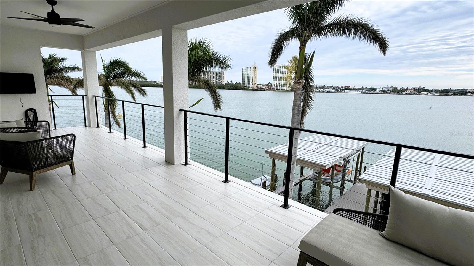 SOUTH CSWY ISLE YACHT CLUB ADD - Residential