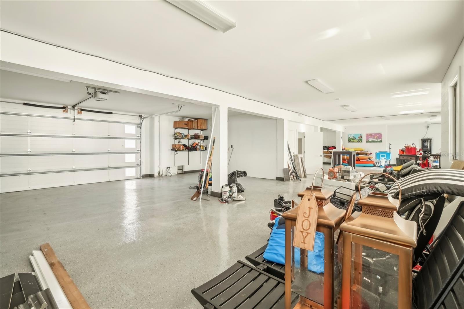 SOUTH CSWY ISLE YACHT CLUB ADD - Residential