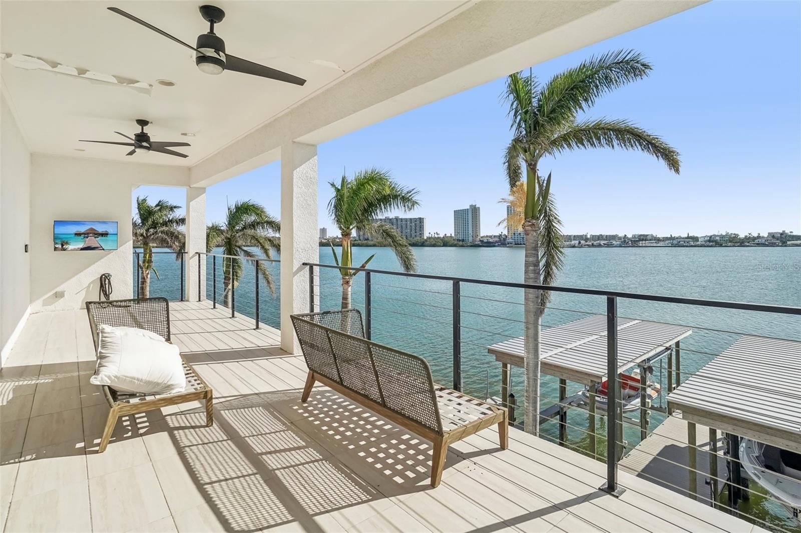 SOUTH CSWY ISLE YACHT CLUB ADD - Residential