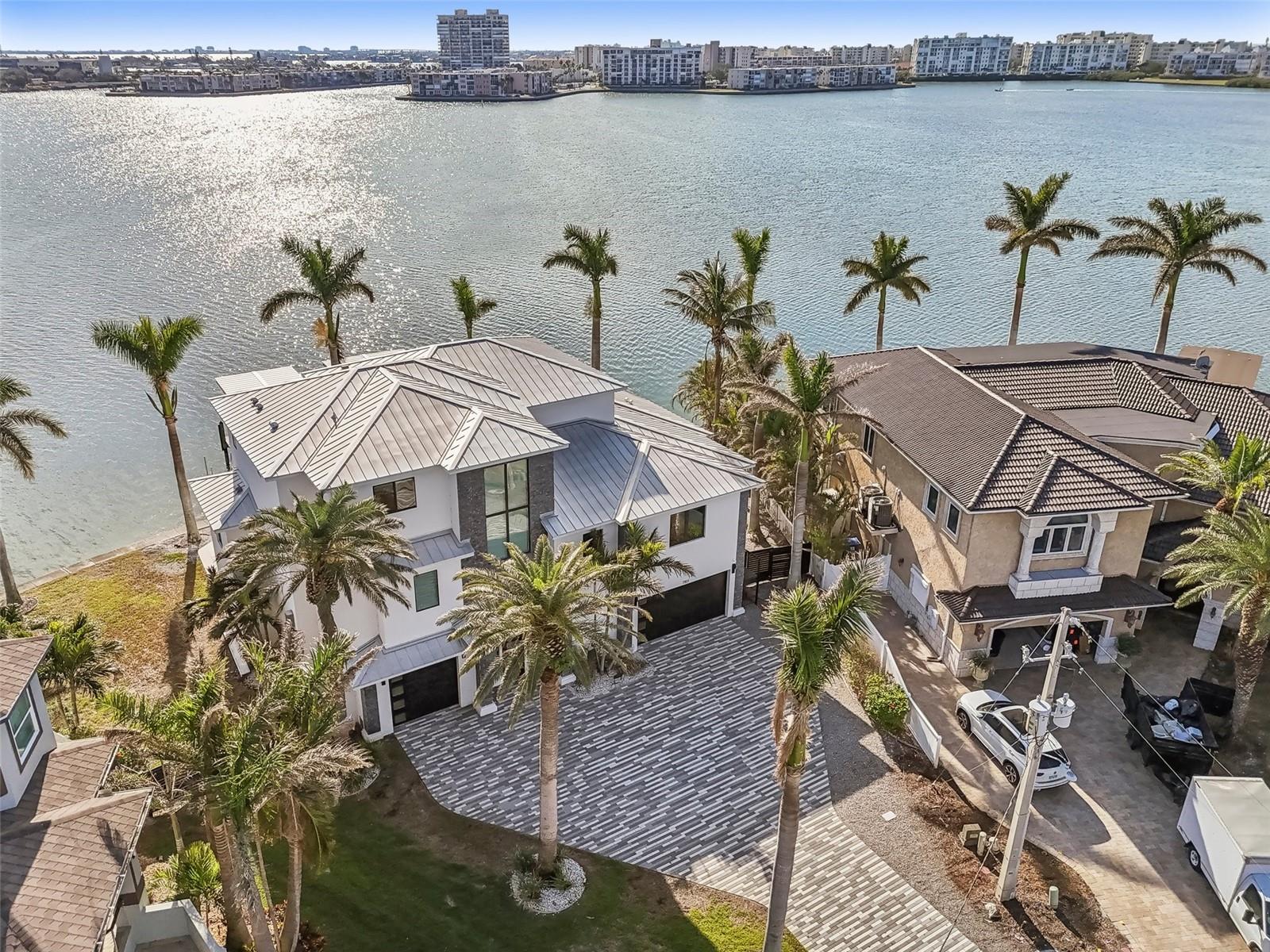 SOUTH CSWY ISLE YACHT CLUB ADD - Residential