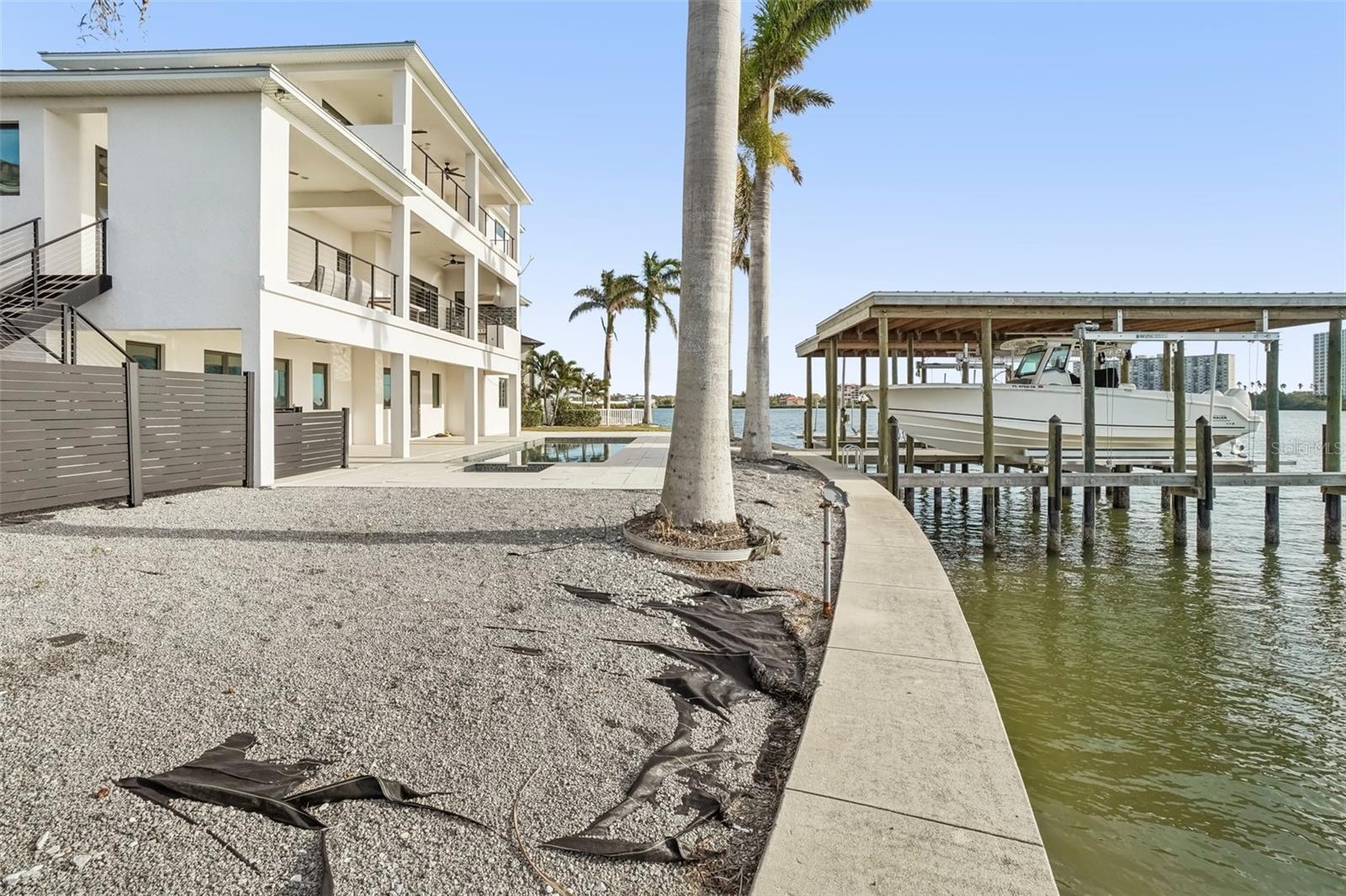 SOUTH CSWY ISLE YACHT CLUB ADD - Residential