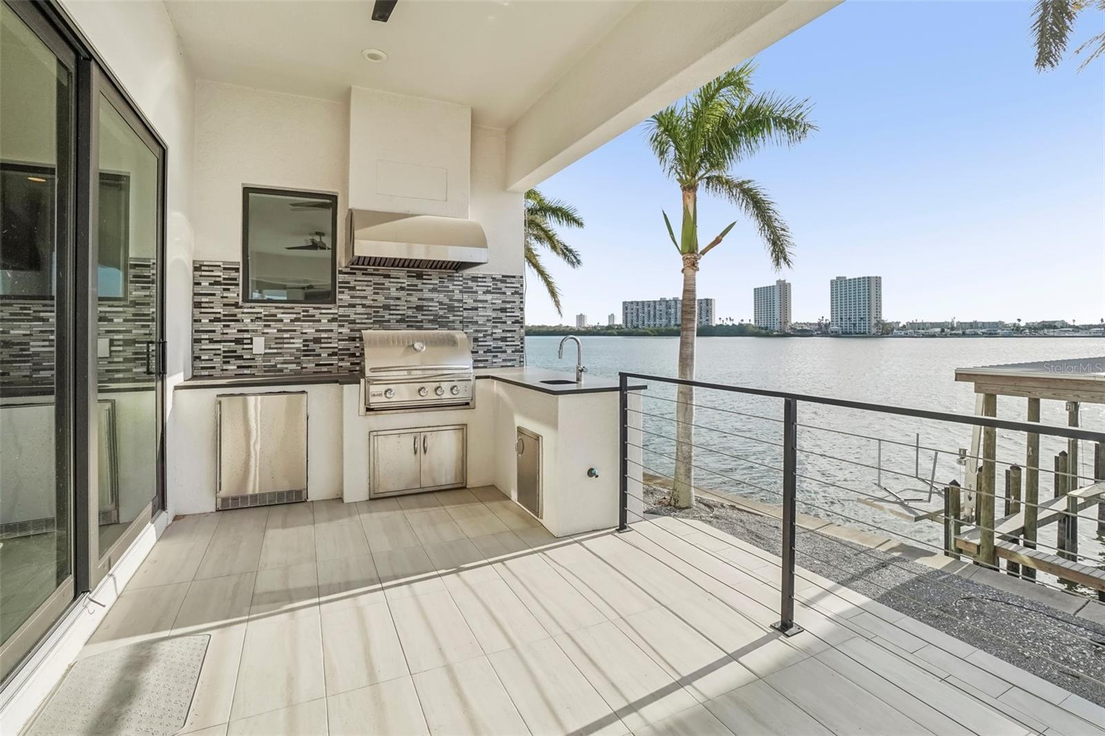 SOUTH CSWY ISLE YACHT CLUB ADD - Residential