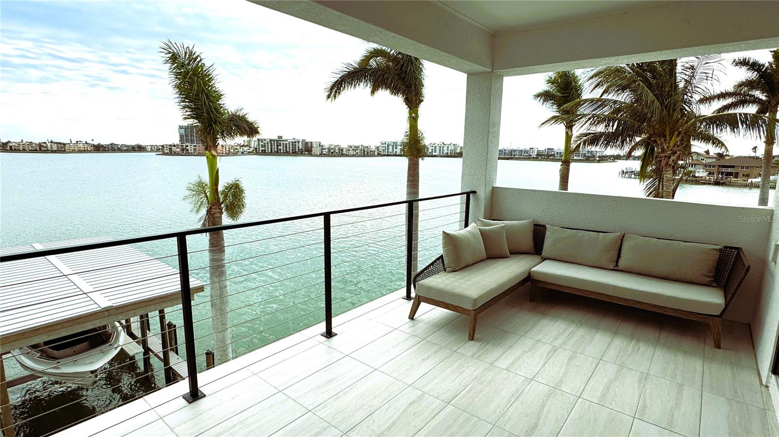 SOUTH CSWY ISLE YACHT CLUB ADD - Residential