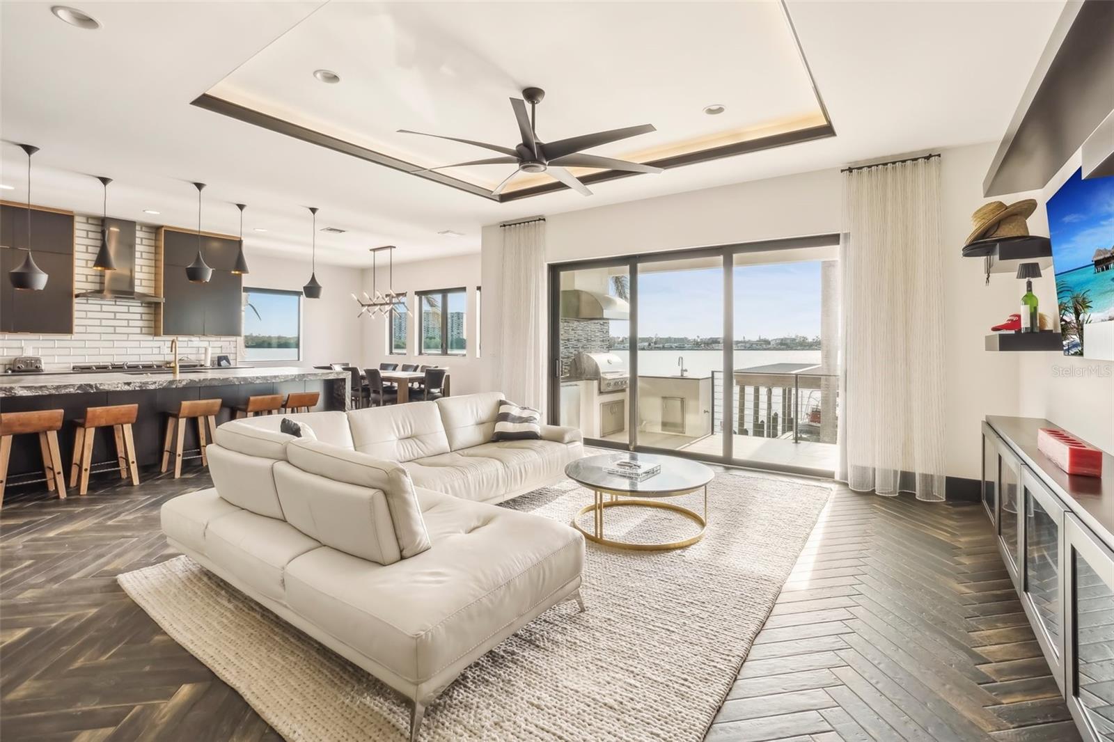 SOUTH CSWY ISLE YACHT CLUB ADD - Residential
