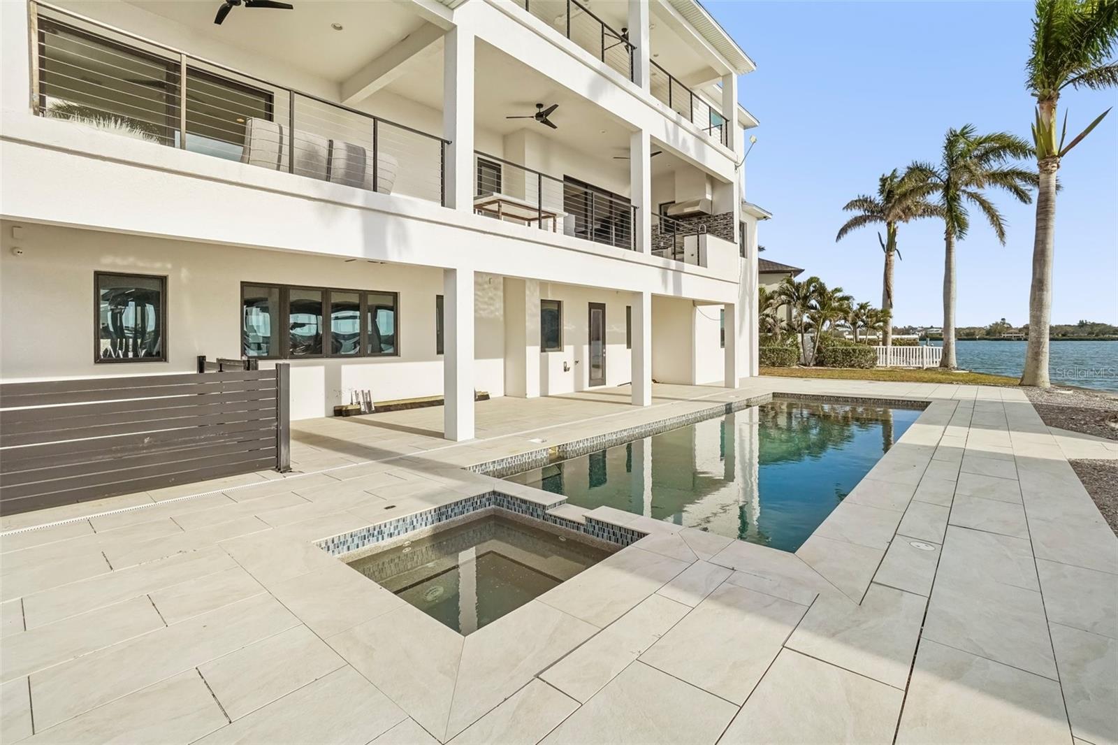 SOUTH CSWY ISLE YACHT CLUB ADD - Residential