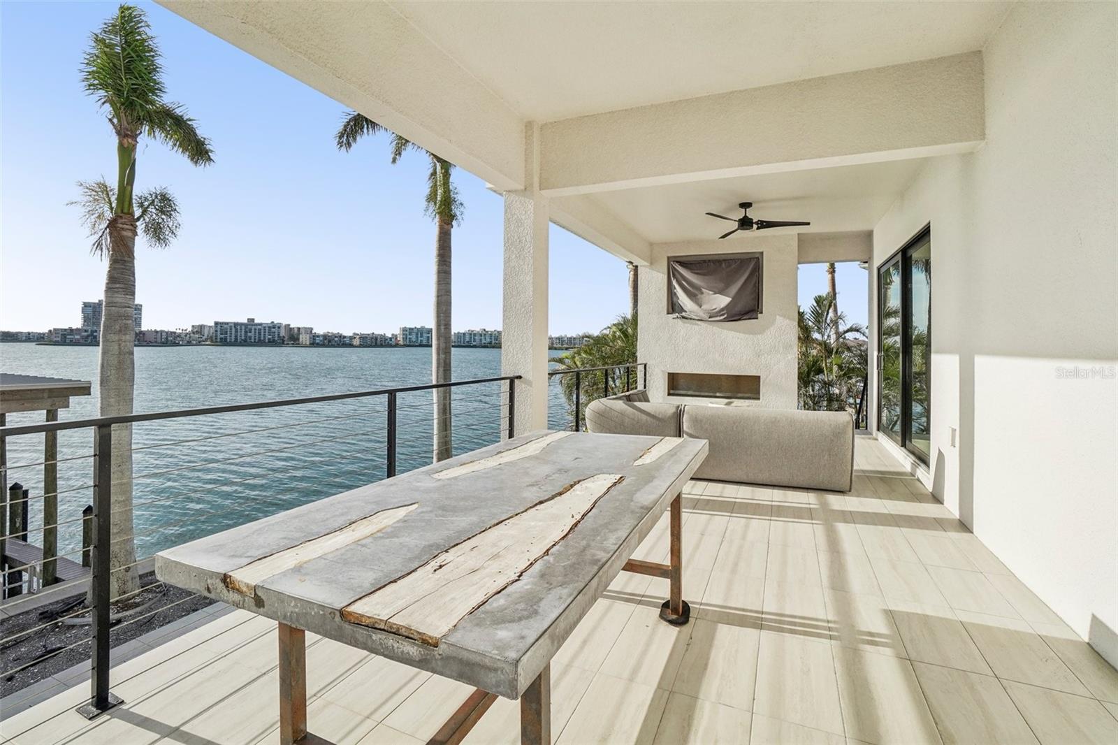 SOUTH CSWY ISLE YACHT CLUB ADD - Residential