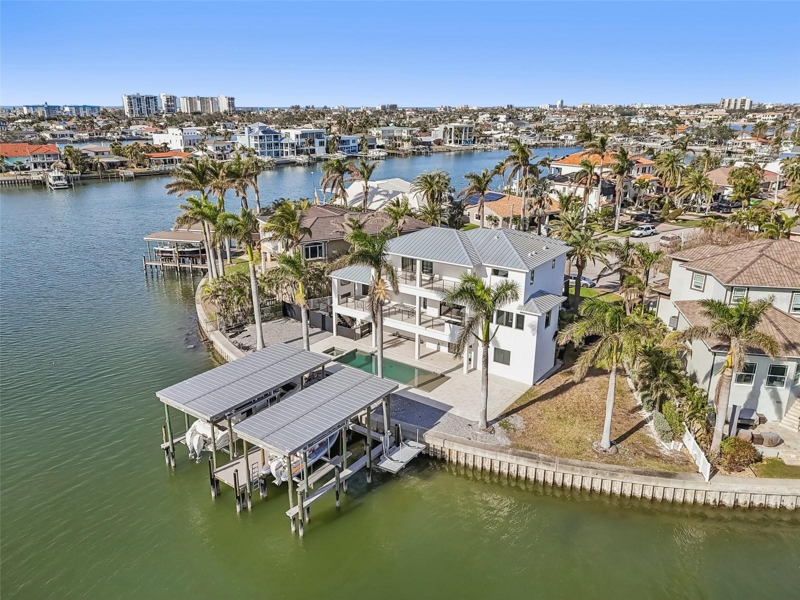SOUTH CSWY ISLE YACHT CLUB ADD - Residential