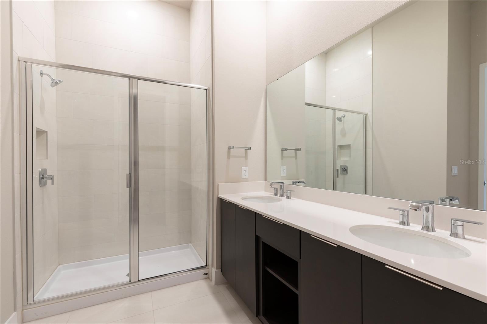 SPECTRUM AT REUNION CONDO PH 10 - Residential