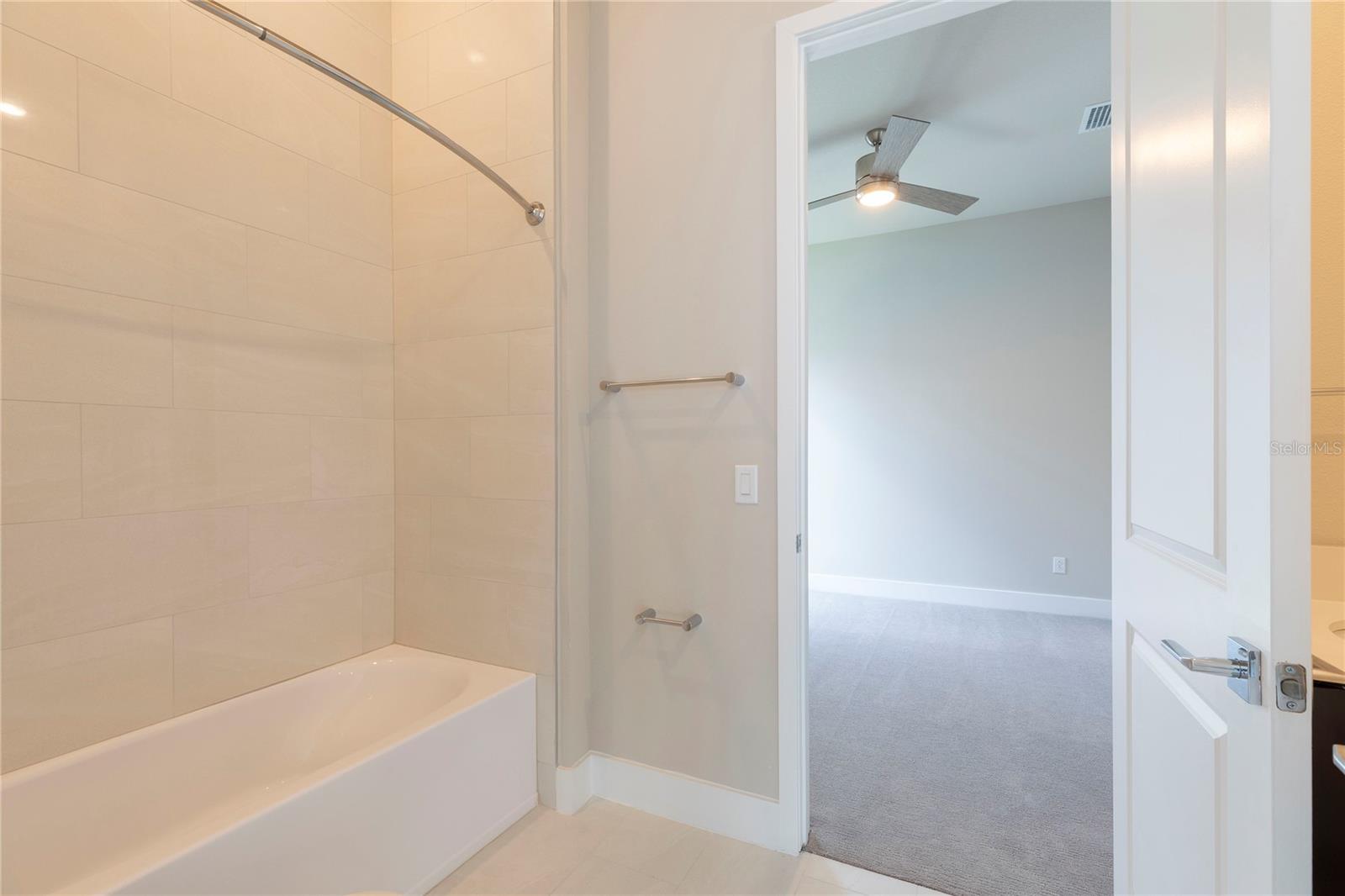 SPECTRUM AT REUNION CONDO PH 10 - Residential