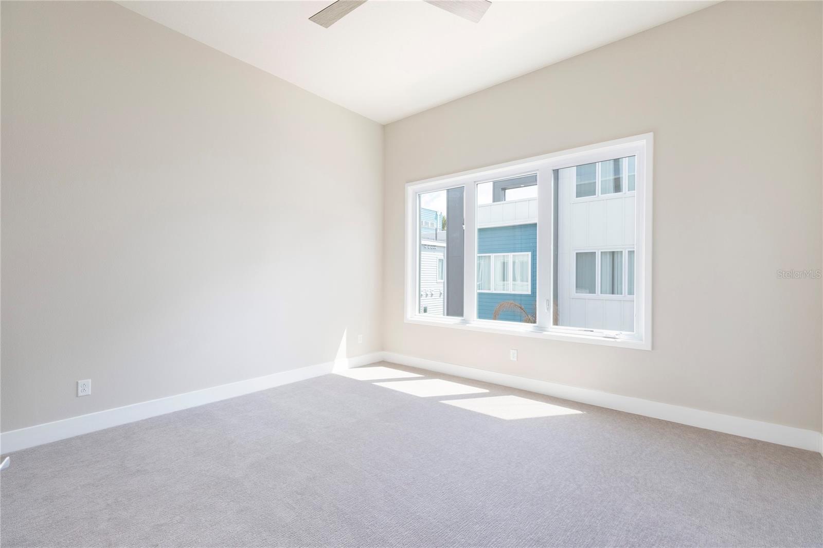 SPECTRUM AT REUNION CONDO PH 10 - Residential