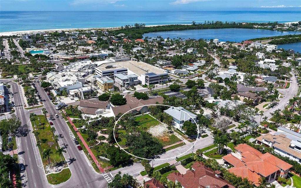 Photo of 25 N Washington Drive, Sarasota, FL 34236 (MLS # A4664088)