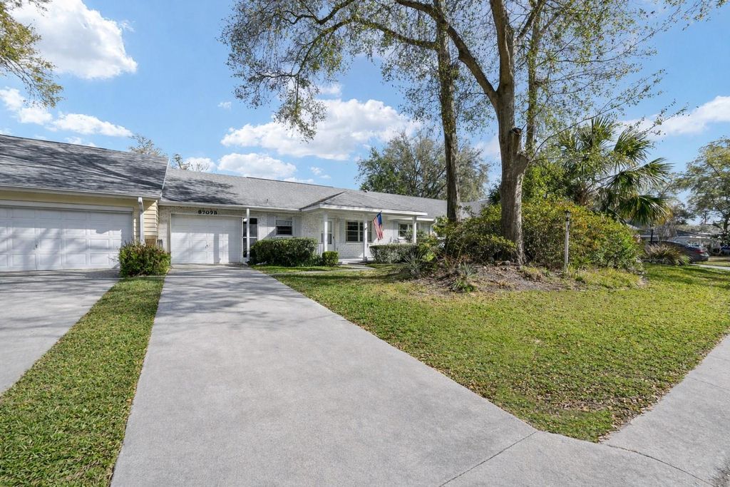 Photo of 8709 SW 96th Street #B, Ocala, FL 34481 (MLS # OM719882)