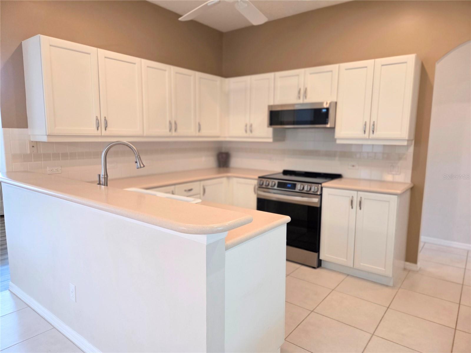 VILLAGES AT FOX HOLLOW WEST - Residential
