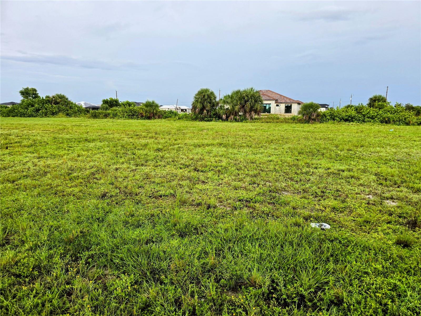 CAPE CORAL - Land