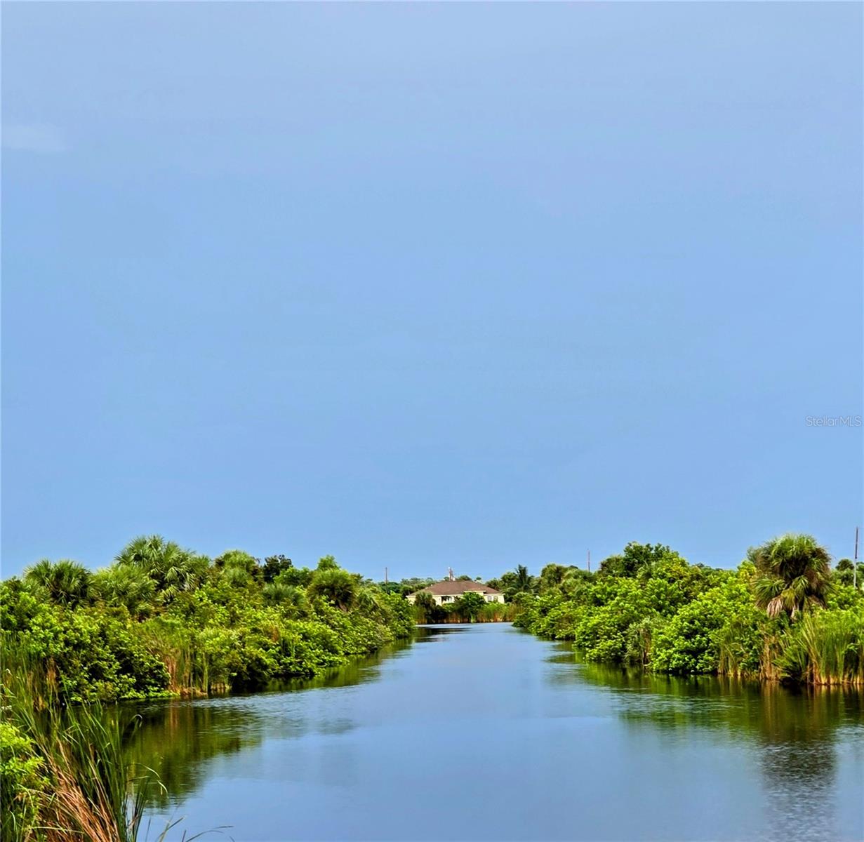 CAPE CORAL - Land