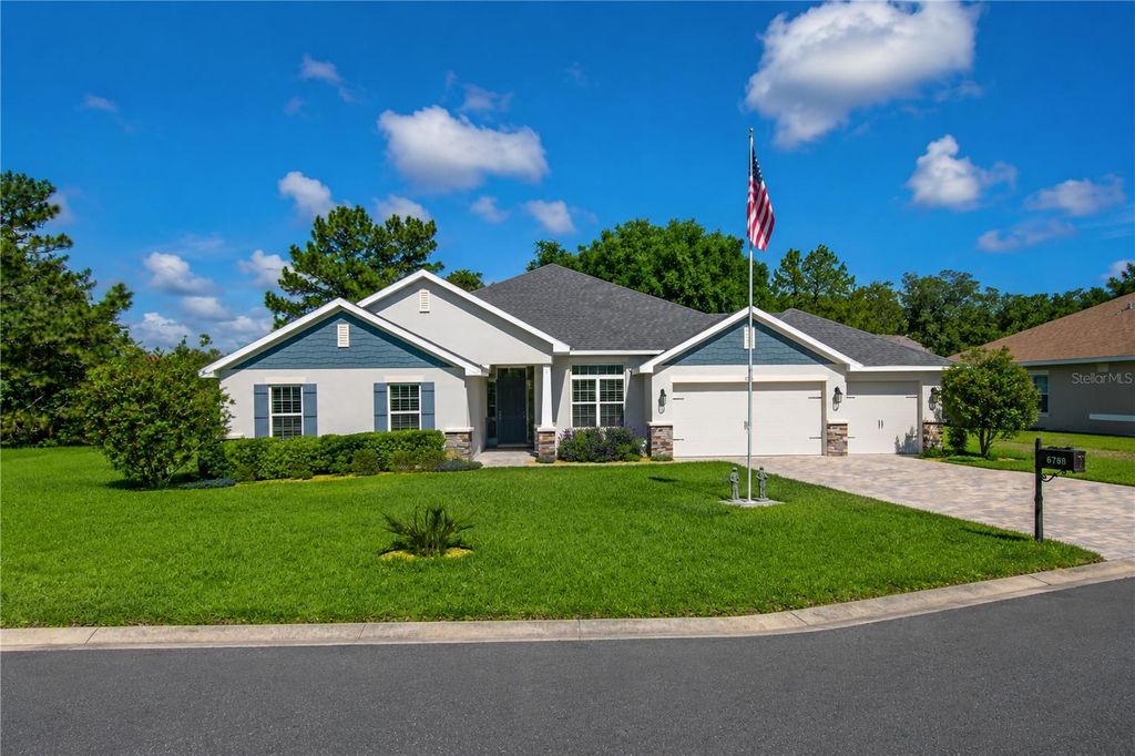 Photo of 6788 SW 179th Avenue Road, Dunnellon, FL 34432 (MLS # OM726627)