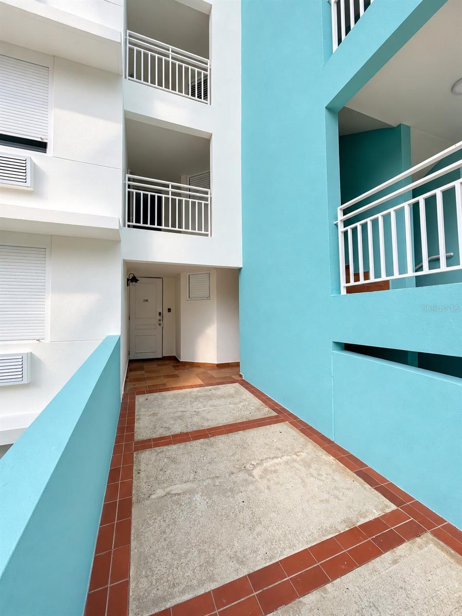 Rd 968 K1.8 LAS COLINAS STREET F202