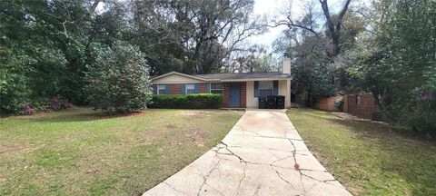Single Family Residence in TALLAHASSEE FL 2331 YORKSHIRE DRIVE.jpg