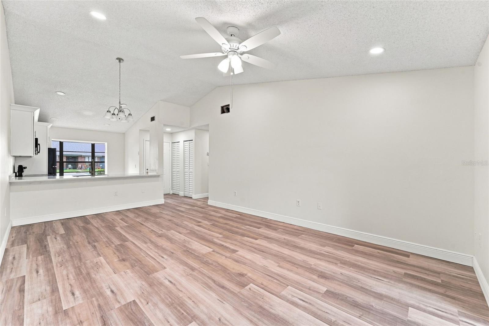 2781 KING OAK CIRCLE
