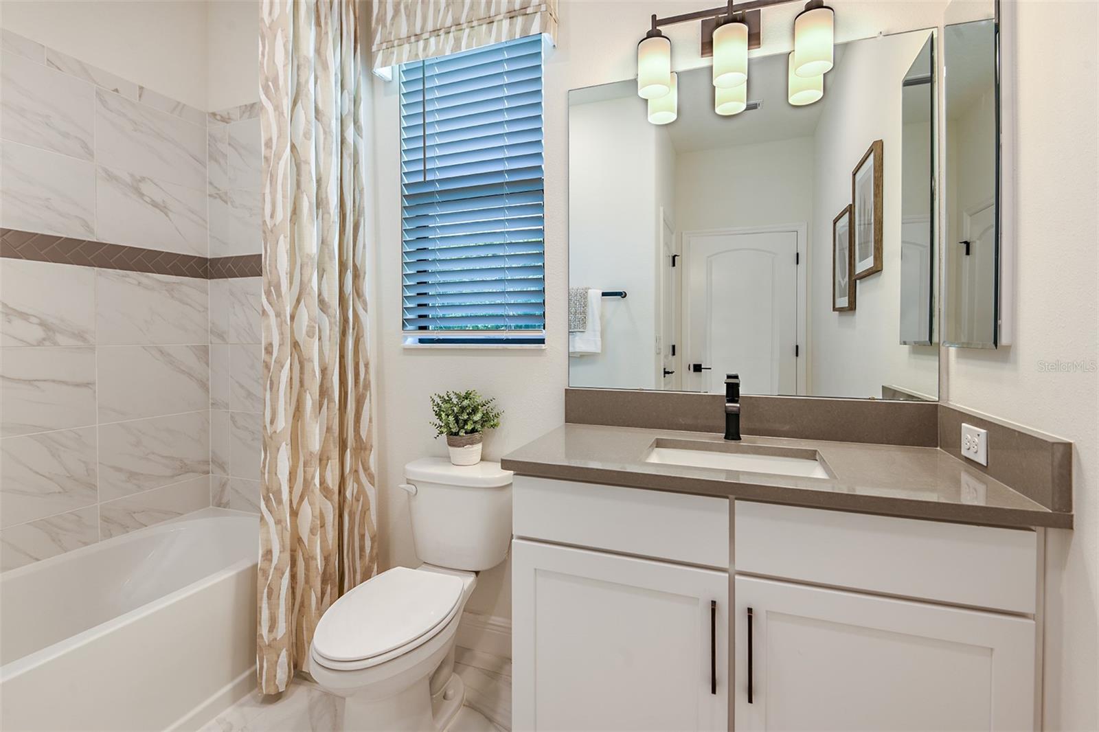 HIDDEN RIDGE - Residential