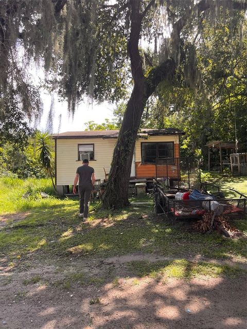 1105 DARITY STREET APOPKA FL 32703