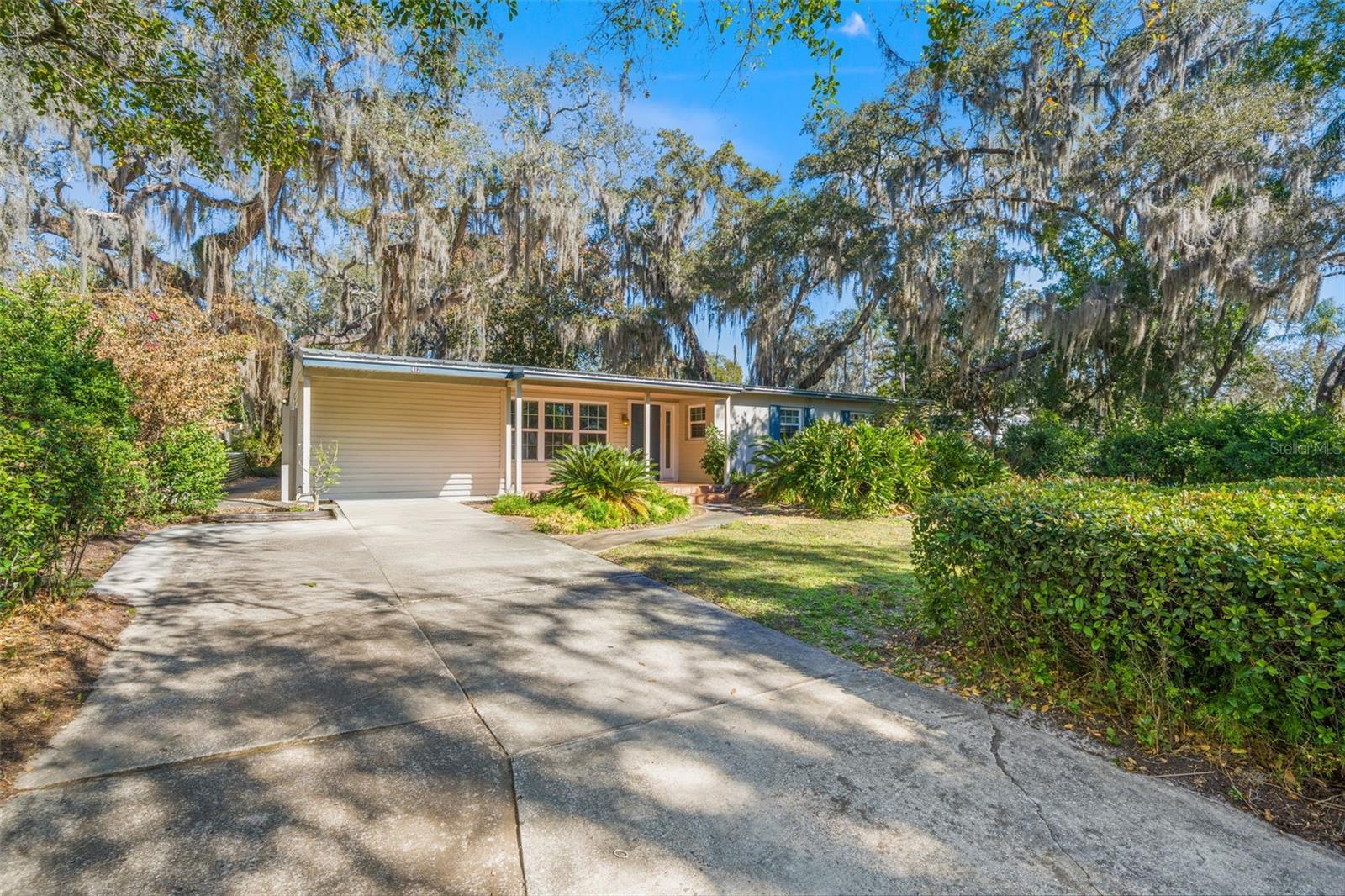 TEMPLE TERRACE RIVERSIDE SUBDI - Residential