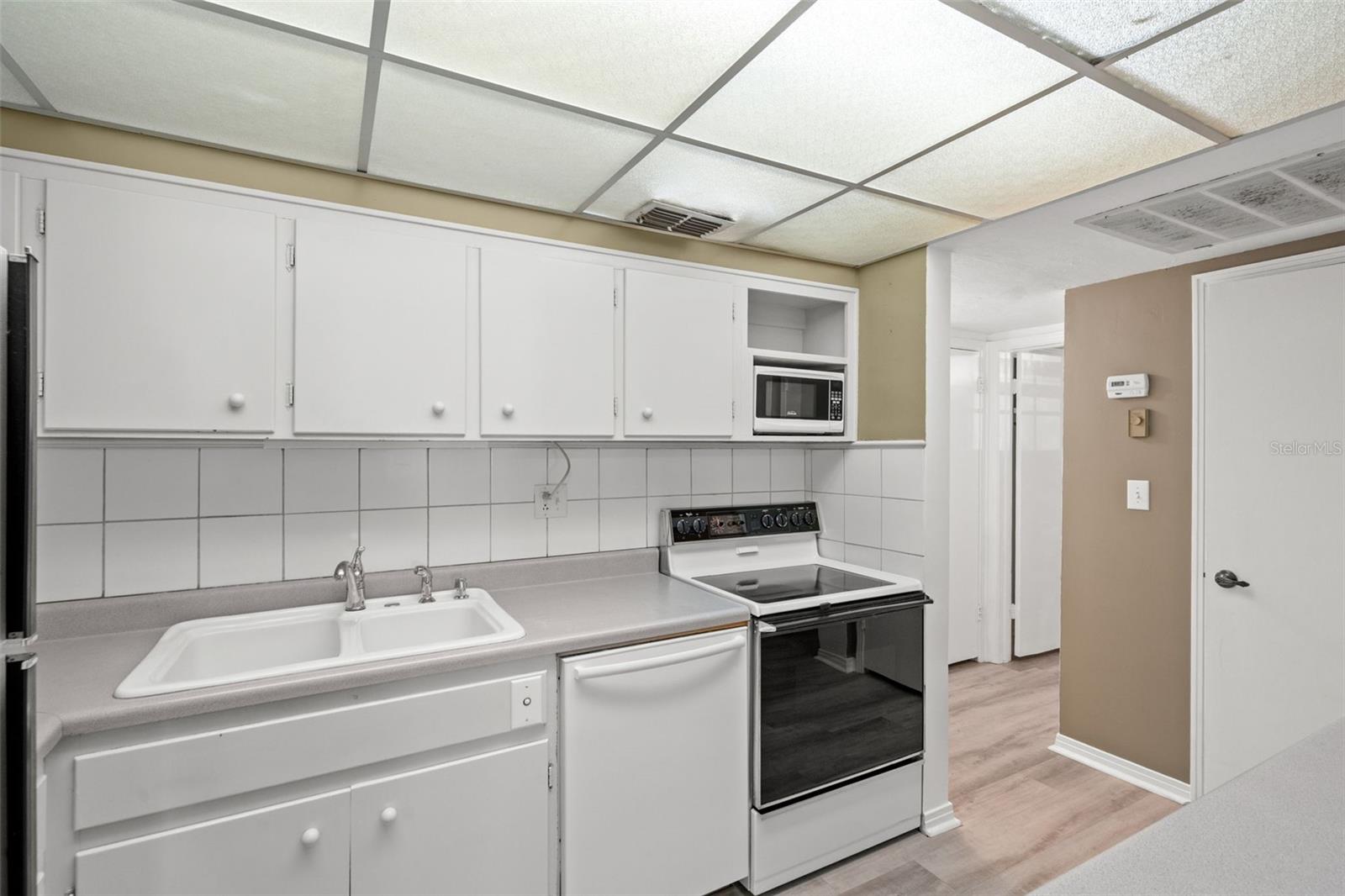 TEMPLE TERRACE RIVERSIDE SUBDI - Residential