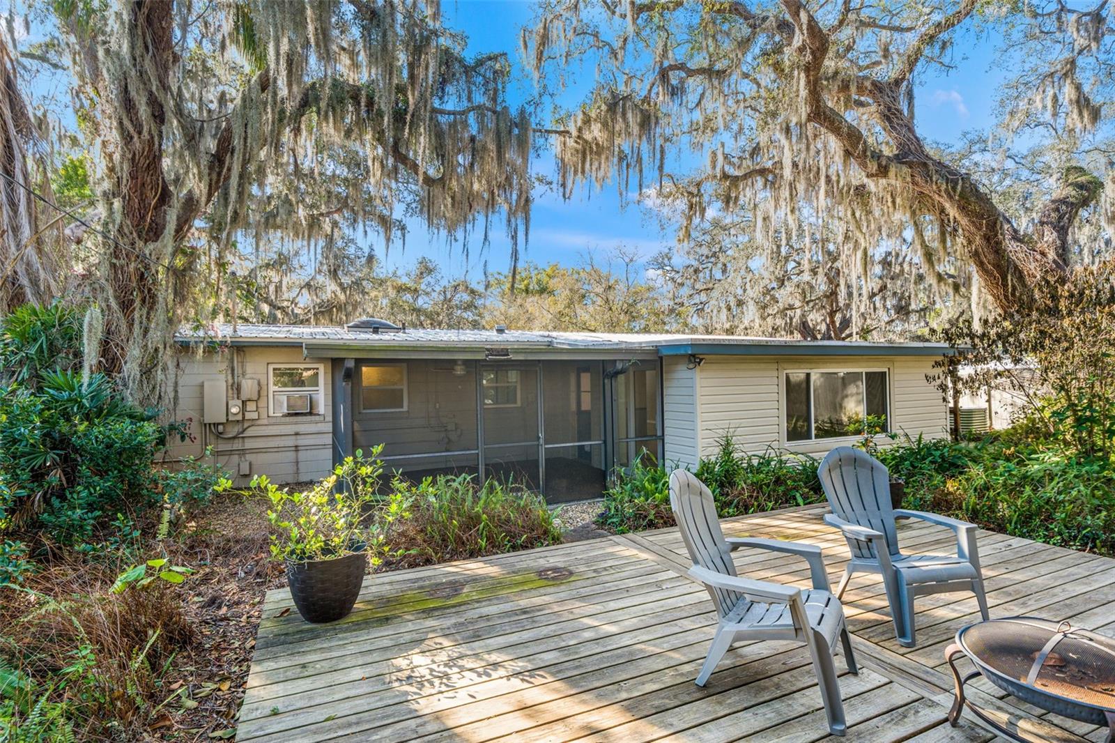 TEMPLE TERRACE RIVERSIDE SUBDI - Residential