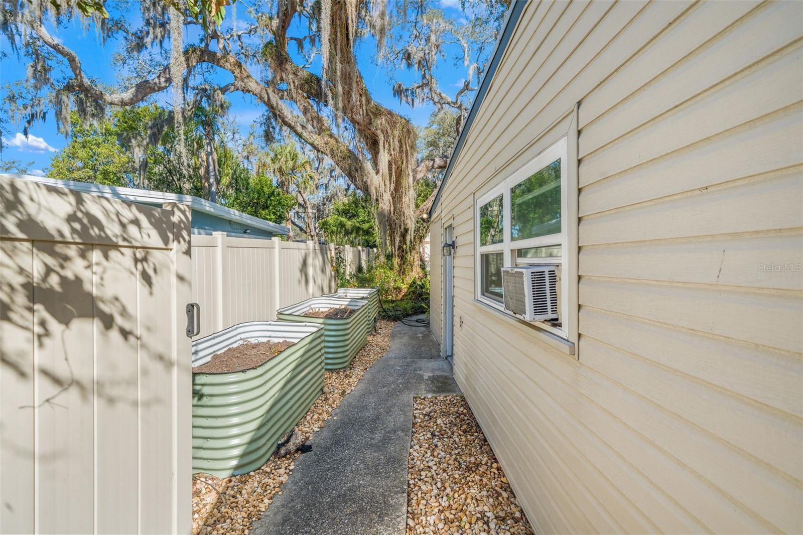 TEMPLE TERRACE RIVERSIDE SUBDI - Residential